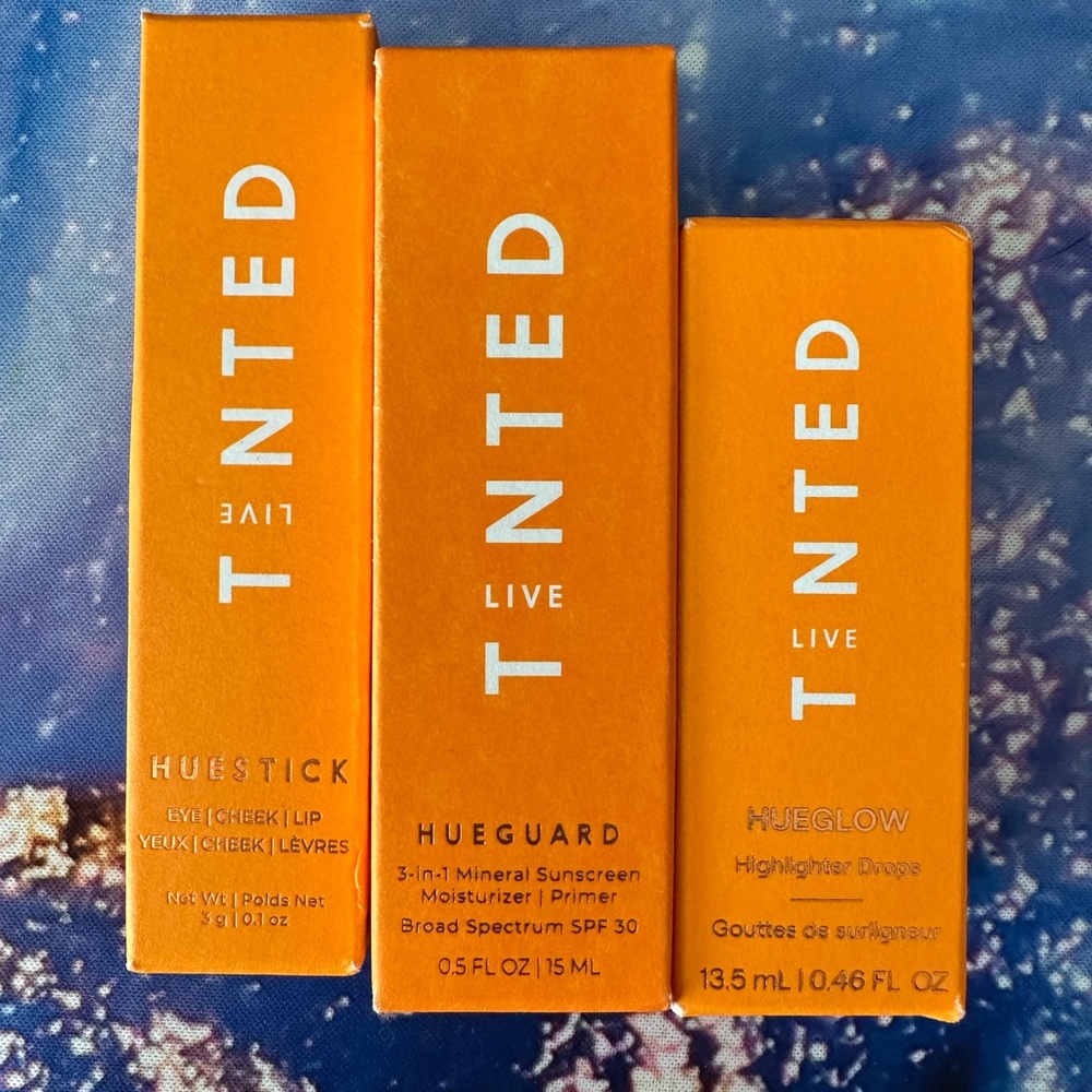Tinted Travel Lot